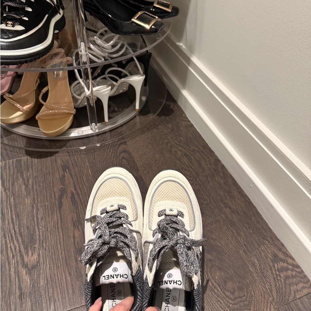 CHANEL Ivory and Ebony Lace-Up Sneakers - Picture 2 of 6